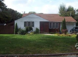 26 Ruland Rd, Selden, NY 11784
