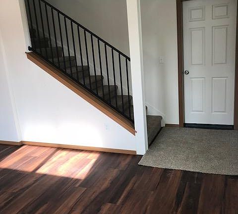 3rd image of 709 Wyoming Ave