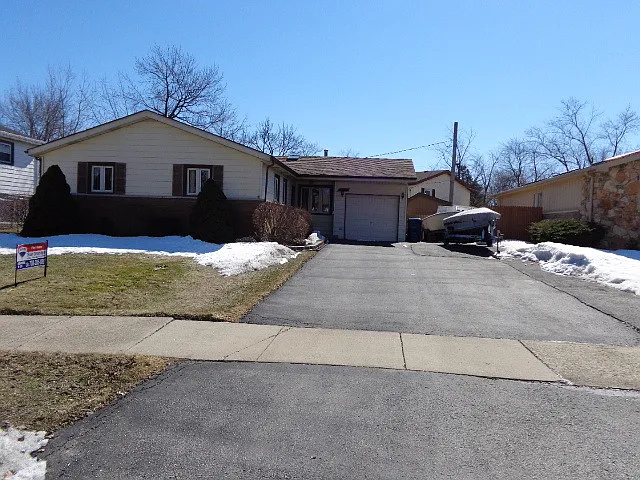 8953 Sandra Ln photo 1