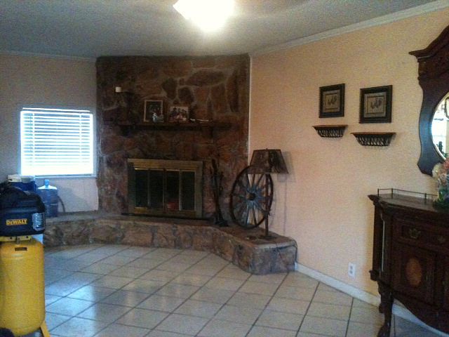 2nd image of 1100 W 21st St