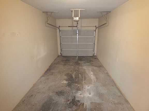 5th image of 108 Robroy Ln