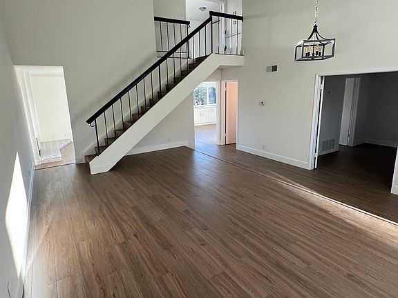 3rd image of 3126 S Rene Dr