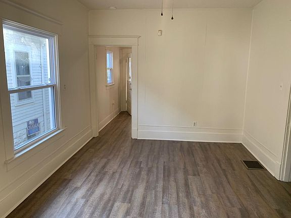 4th image of 312 N 35th St