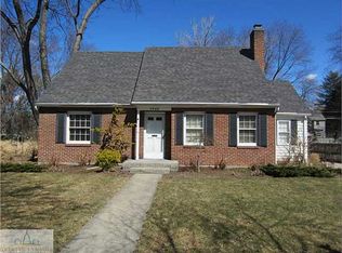 1060 Glenhaven Ave, East Lansing, MI 48823
