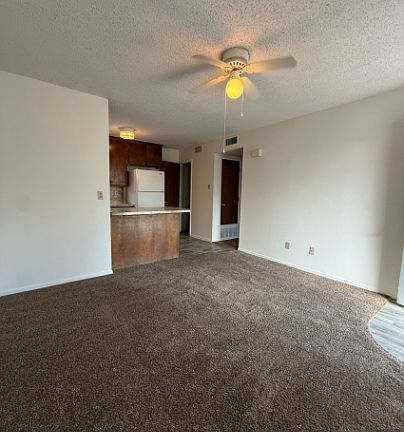 2nd image of 1255 W Frey St