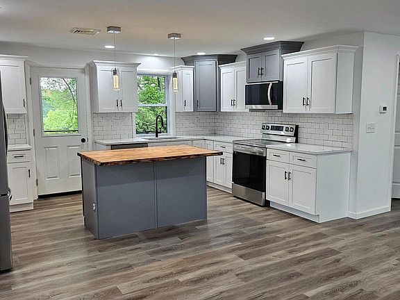 4th image of 108 E Clearview Dr