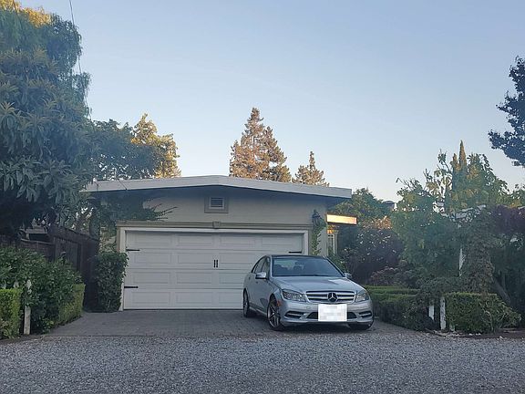 2nd image of 678 San Benito Ave