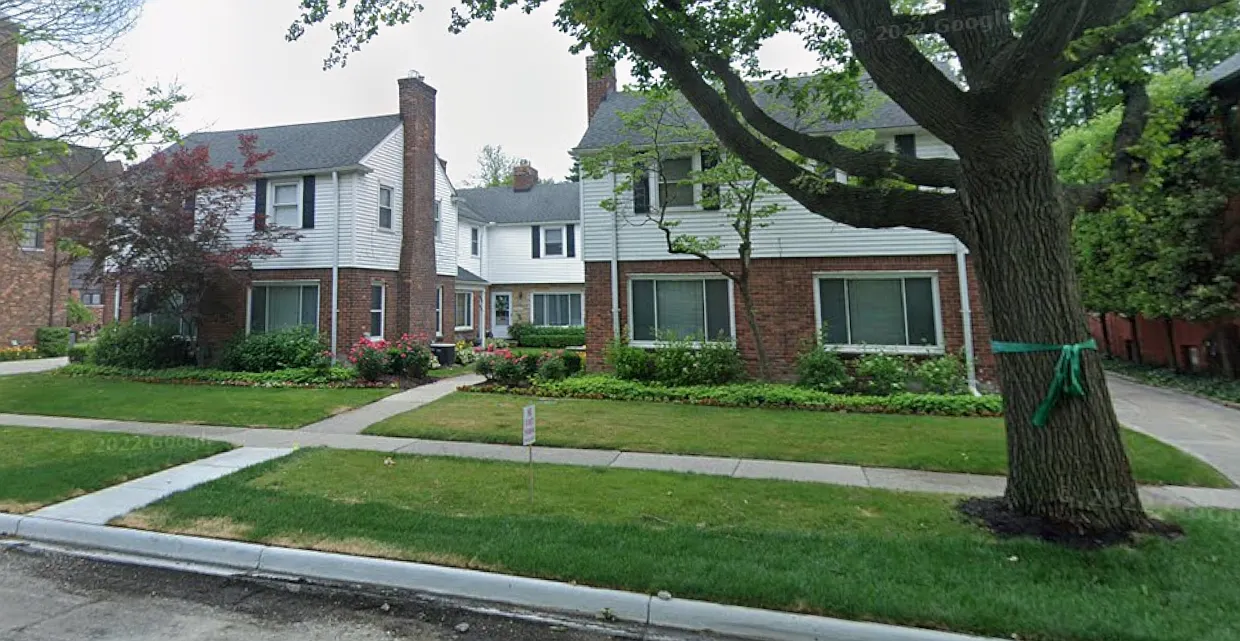 343 Rivard Boulevard - 1 — Photo 1