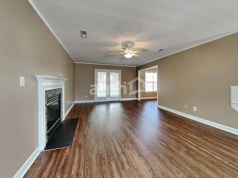 212 Sedge Meadow Dr — Photo 8