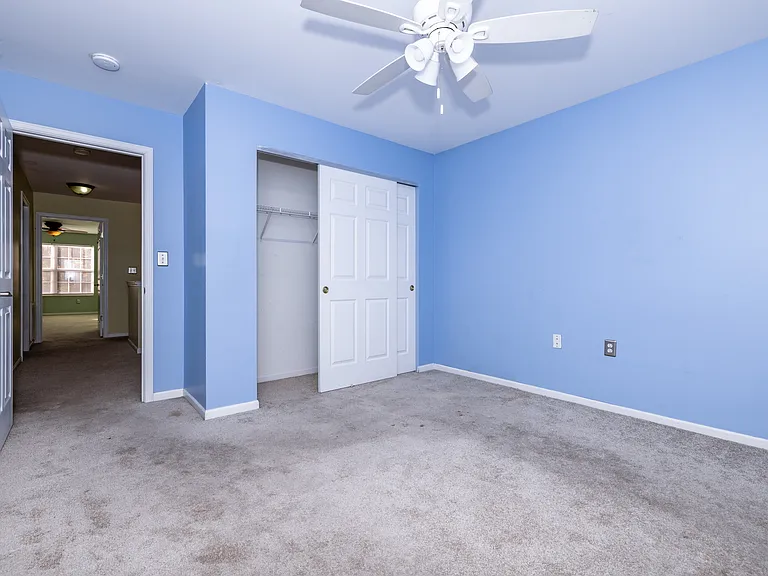 5010 Kames Sq — Photo 15