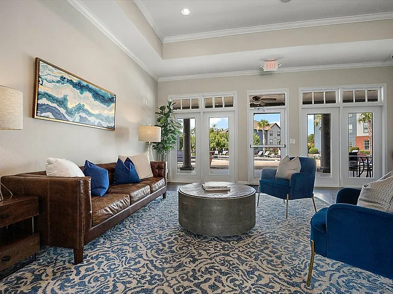 Relax in Style at the Cozy Clubhouse Lounge at Eagle Flatts Apartments in Hattiesburg