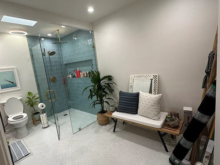 1020 Ocean Park Blvd #7 — Photo 18