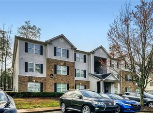 10204 Fairington Ridge Cir, Lithonia, GA 30038