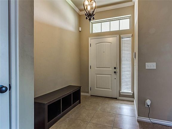 3rd image of 1308 Leigh Cir