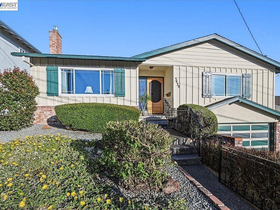 1st image of 3439 Wyndale Dr