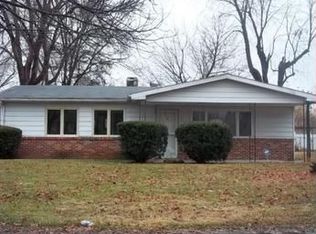 22 Drexel Dr, Cahokia, IL