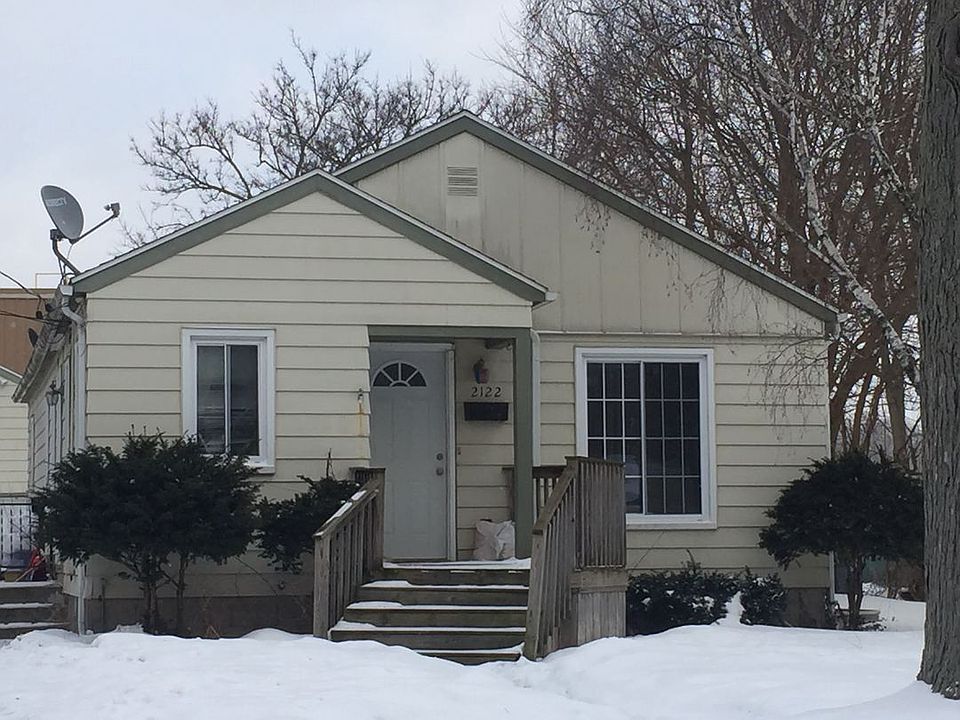 1st image of 2122 Nelson Ave SE