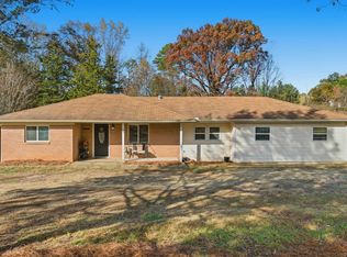 825 Railroad St, Pickens, SC 29671