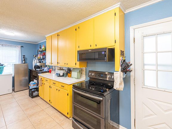 4th image of 2207 Elizabeth St