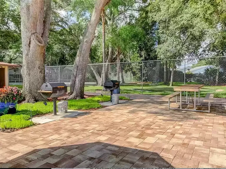 BBQ and picnic area_11132022