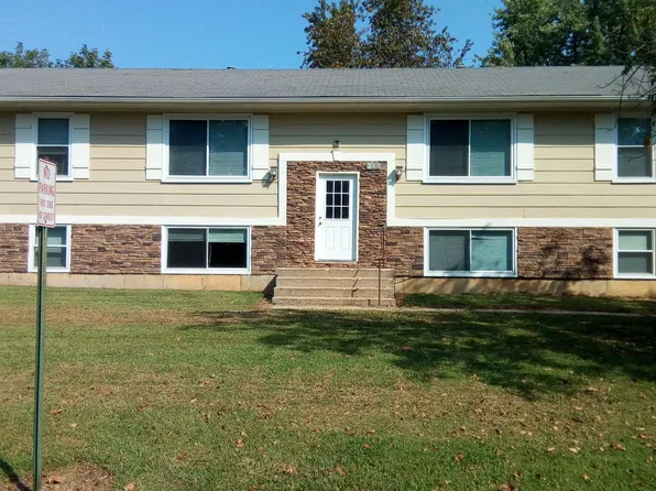 600 Valley Hill Dr, Knob Noster, MO 65336