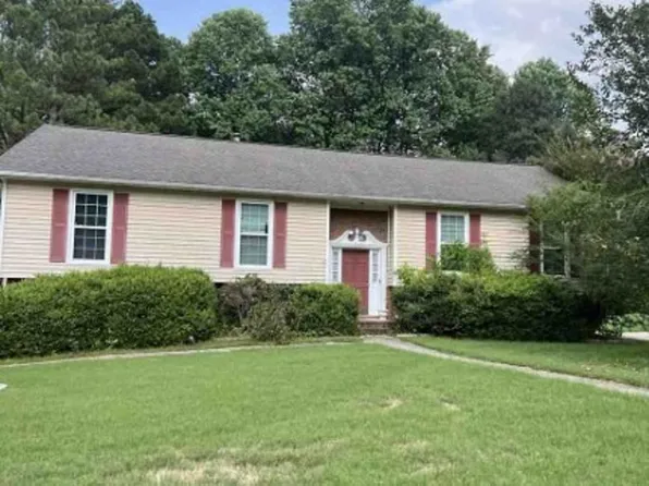 5925 Mockingbird Ln, Pinson, AL 35126