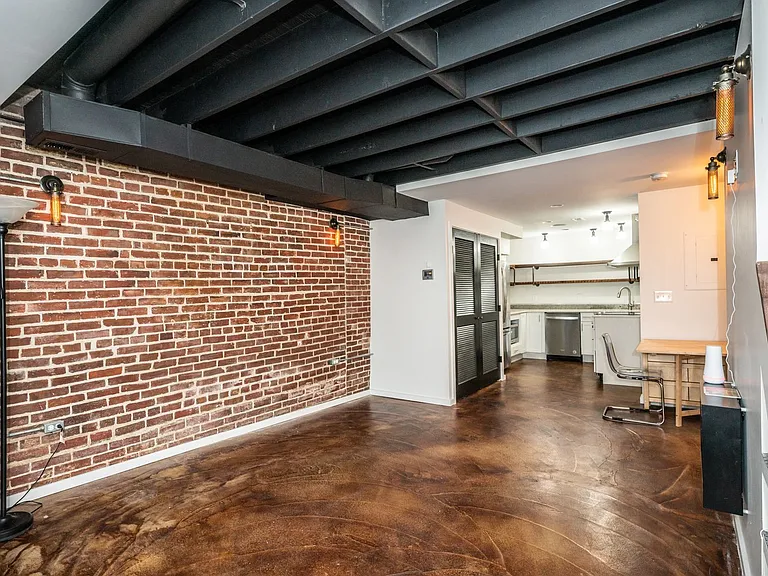 811 T St NW — Photo 55