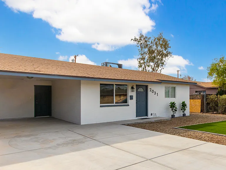 2031 E Orange St — Photo 4