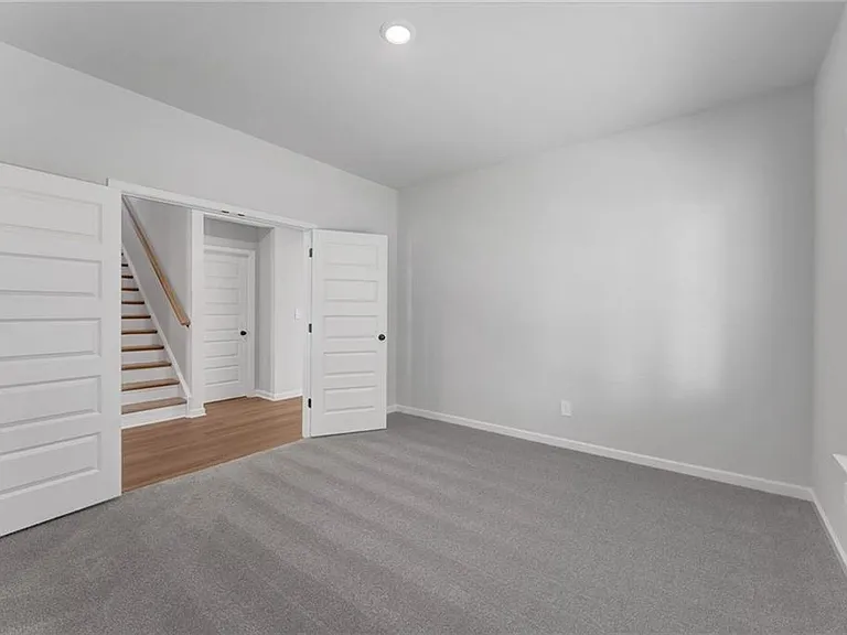 2929 Sweet Red Cir — Photo 15