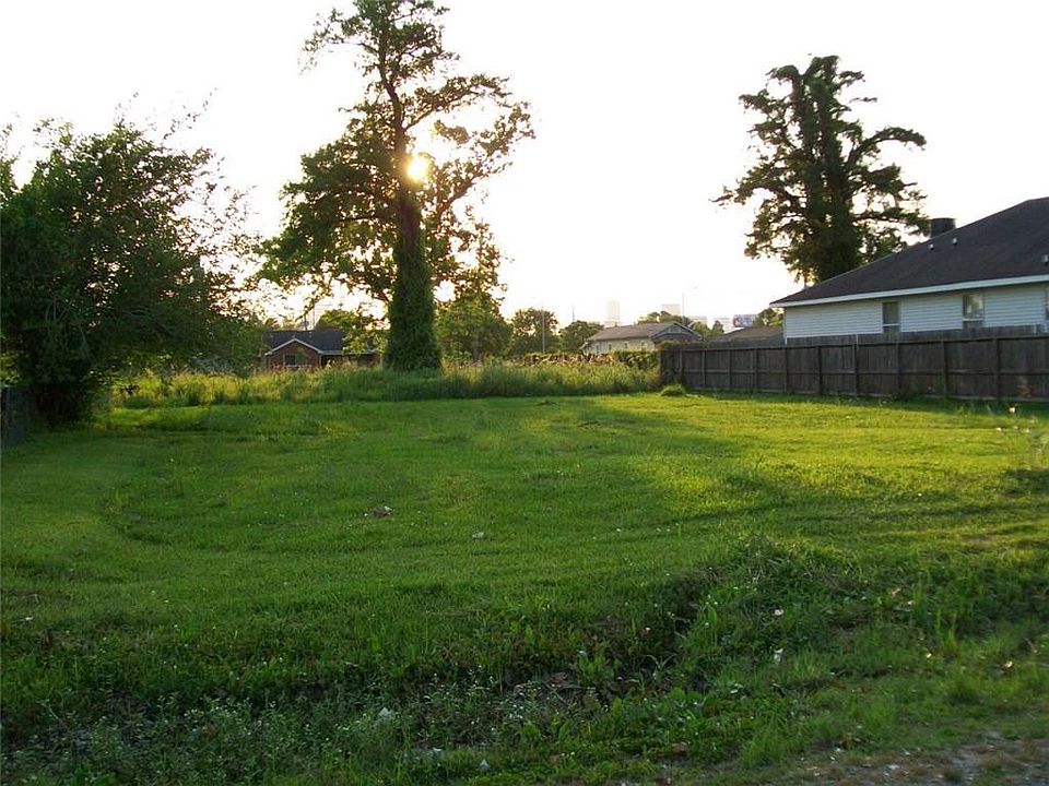 2nd image of Casa Calvo St