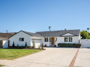 18630 Cantara St, Reseda, CA 91335