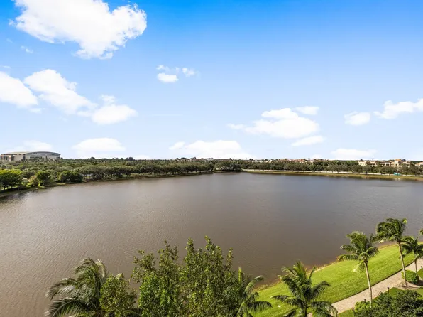 2681 N Flamingo Road #704, Fort Lauderdale, FL 33323