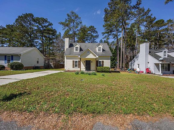 2nd image of 301 Squire Rd