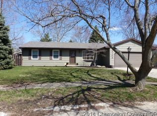 2108 Clover Ct W, Champaign, IL 61821