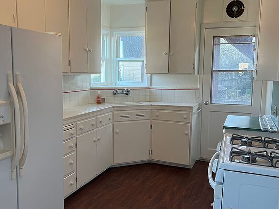 3rd image of 241-243 Ortega St #241