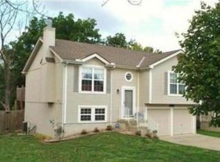 6706B S Brookside Rd, Pleasant Valley, MO 64068