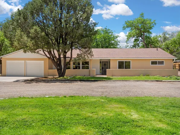 697 W Meadowlark Ln, Rio Rancho, NM 87048