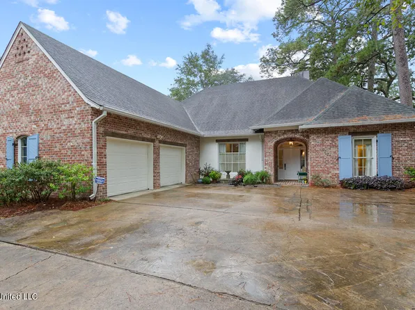 1921 Eastbourne Pl, Jackson, MS 39211