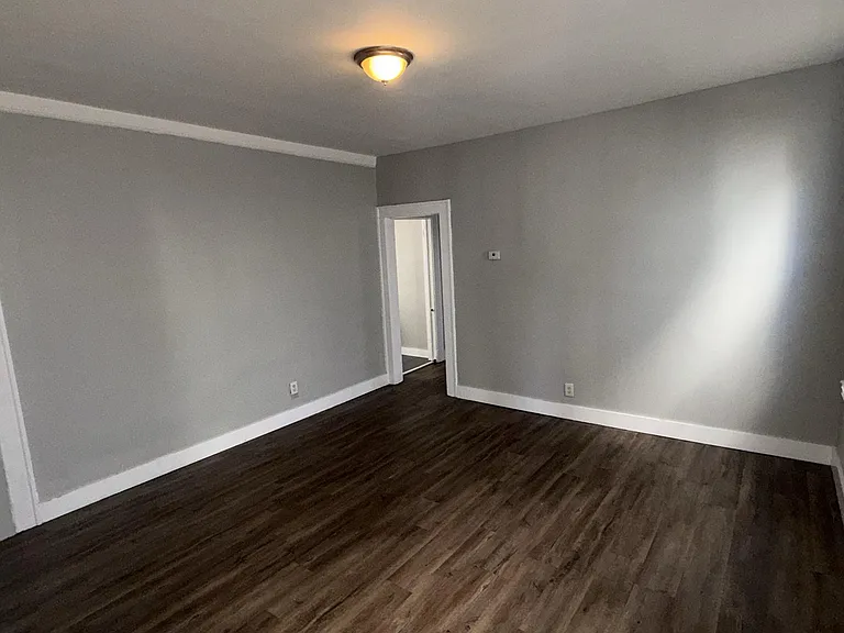 258 Keer Ave #1 — Photo 9