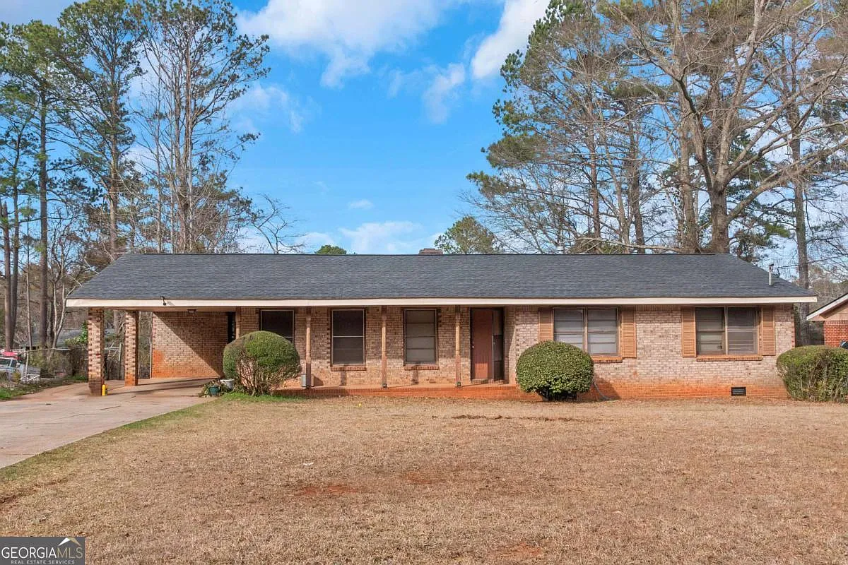 113 Amberwood Ln photo 1