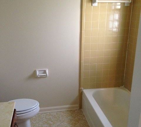 2nd image of 611 Eaglewood Dr