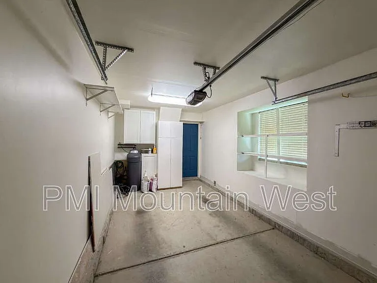 443 Kent Dr — Photo 24