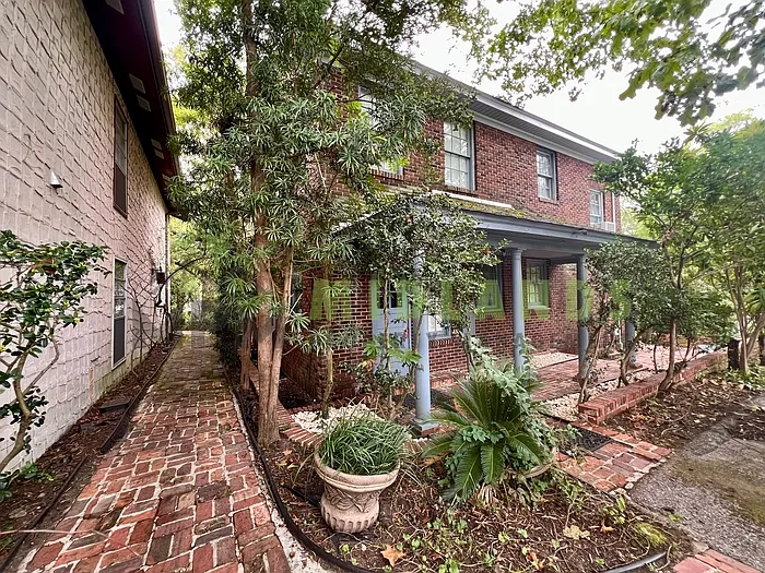 2501 Blossom St — Photo 51