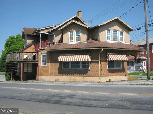 127 W Main St, Fredericksburg, PA 17026