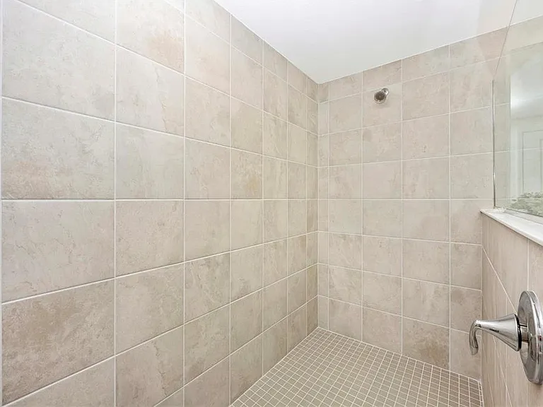 17740 Boracay Ct #102 — Photo 25