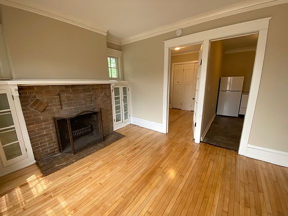 5th image of 1802 E Linnwood Ave N #3000-4