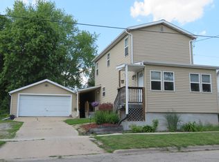 215 W Candise St, Jefferson, WI 53549