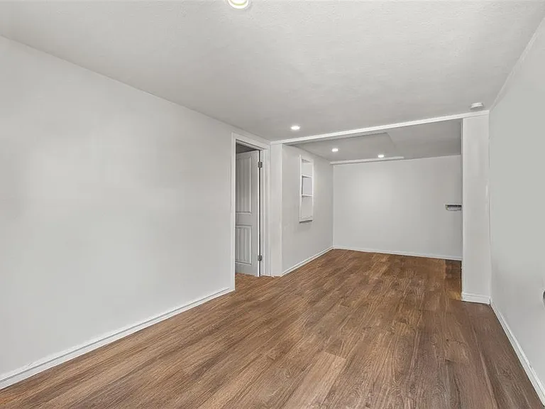 2501 1/2 Oakdale St S #2 — Photo 5