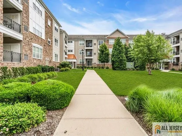 7203 Minuteman Ln, Somerset, NJ 08873