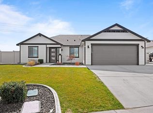 10087 W 12th Pl, Kennewick, WA